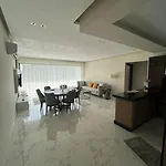 Zen Stays Sunny 2Br Lakeview