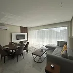 Zen Stays Sunny 2Br Lakeview