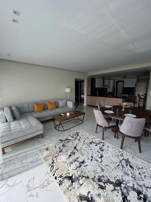 Apartment Zen Sunny 2br Lakeview Cairo